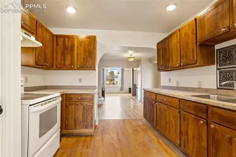 521 W Main St, Florence, CO 81226 photo 11