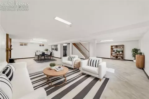 554 Quentin St, Aurora, CO 80011 photo 23
