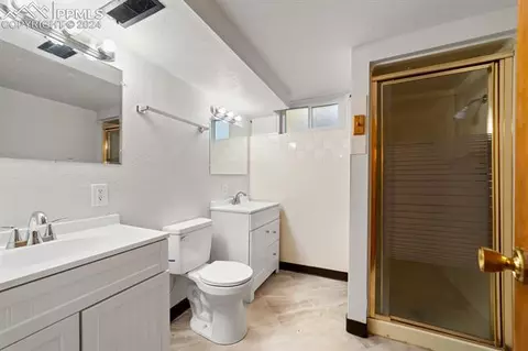 554 Quentin St, Aurora, CO 80011 photo 11