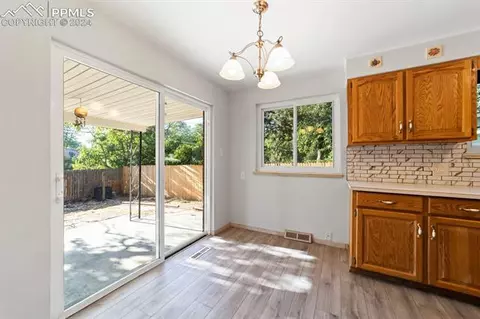 554 Quentin St, Aurora, CO 80011 photo 9
