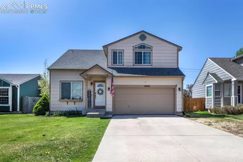 8450 Dassel Dr, Fountain, CO 80817