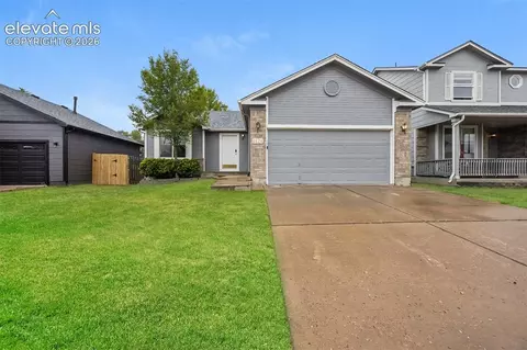 8528 Dassel Dr, Fountain, CO 80817