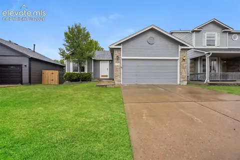 8528 Dassel Dr, Fountain, CO 80817