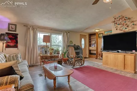 13075 Sunny Slope Rd, Peyton, CO 80831 photo 7