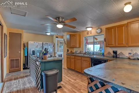 13075 Sunny Slope Rd, Peyton, CO 80831 photo 11