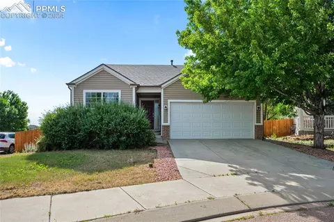 8211 Oakton Ct, Fountain, CO 80817