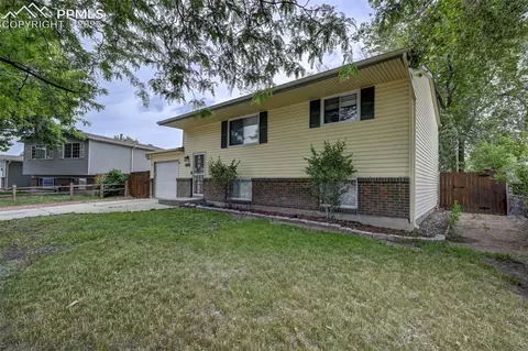 2122 Calle Fontana Na Na, Fountain, CO 80817