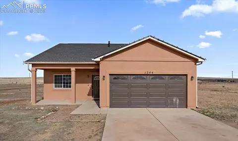 1244 N Blazing Trail Dr, Pueblo, CO 81007