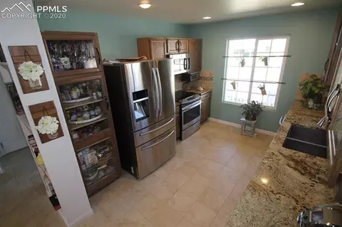 12814 Pine Valley Cir, Peyton, CO 80831 photo 8