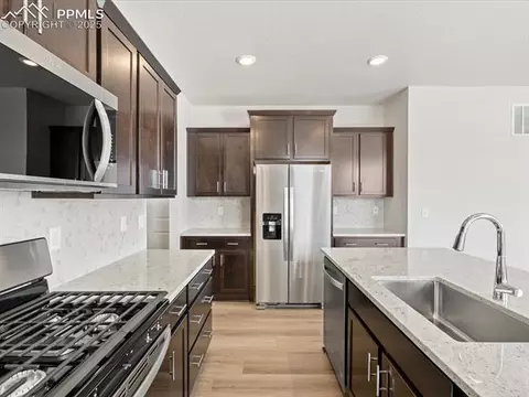 13435 Valley Peak Dr, Peyton, CO 80831 photo 11