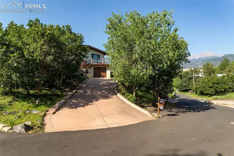 607 Columbia Ct, Colorado Springs, CO 80904