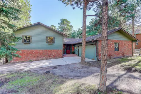 17950 New London Rd, Monument, CO 80132