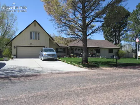 9535 Penn Cross Pl, Colorado Springs, CO 80925