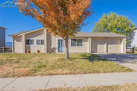2048 Ambleside Dr, Colorado Springs, CO 80915