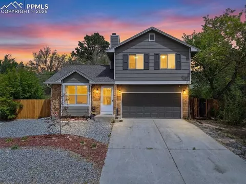 576 Lindstrom Dr, Colorado Springs, CO 80911