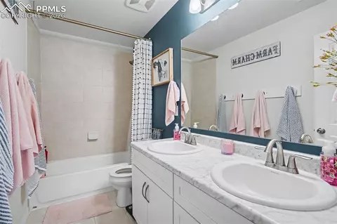 Bath - 7811 Berwyn Loop, Peyton, CO 80831 photo 3 of 3