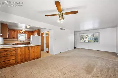 510 Valley Rd, Colorado Springs, CO 80904