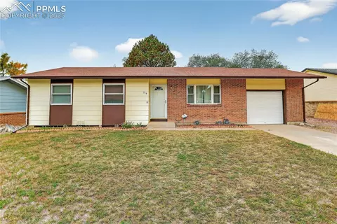 318 Cielo Vista St, Colorado Springs, CO 80911