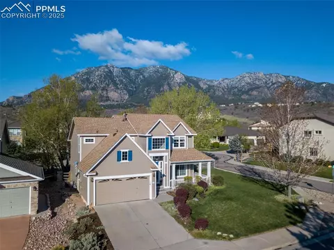 725 Capeglen Rd, Colorado Springs, CO 80906