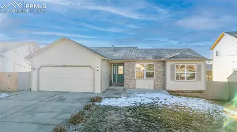 945 Modell Dr, Colorado Springs, CO 80911