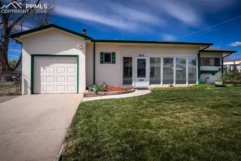 800 Hallam Ave, Colorado Springs, CO 80911