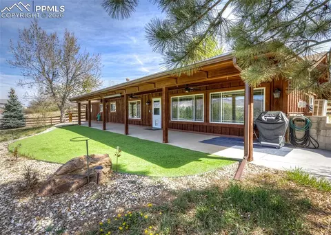 865 Eagle Rock Rd, Colorado Springs, CO 80918