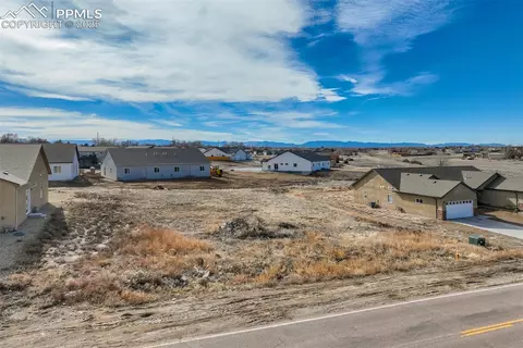 692 E Hahns Peak Ave, Pueblo, CO 81007