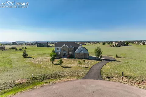 7526 Loch Fyne Ln, Colorado Springs, CO 80908