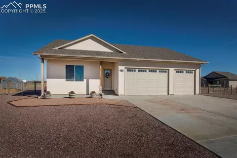 1727 N Bear Gulch Ln, Pueblo West, CO 81007