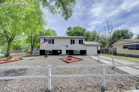 2405 Nadine Dr, Colorado Springs, CO 80916