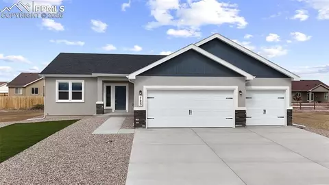 723 Campbell Ln, Pueblo West, CO 81007