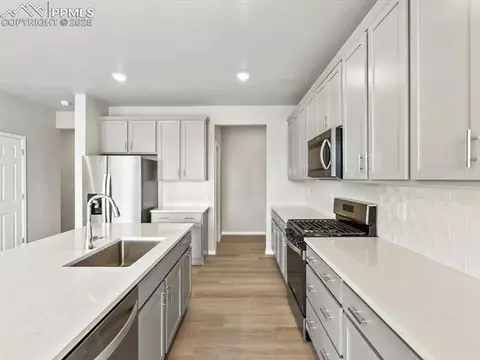 13327 Valley Peak Dr, Peyton, CO 80831 photo 4