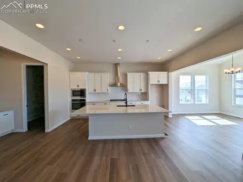 16826 Starfall Dr, Monument, CO 80132 photo 3