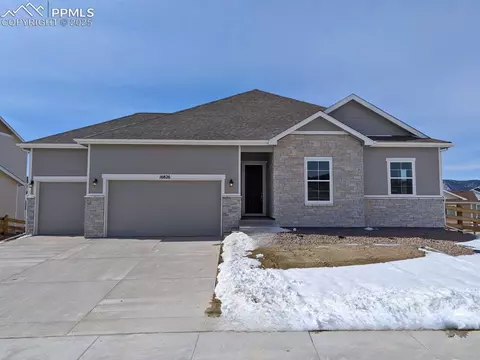 16826 Starfall Dr, Monument, CO 80132