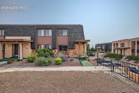 2913 Mesa Rd #A, Colorado Springs, CO 80904
