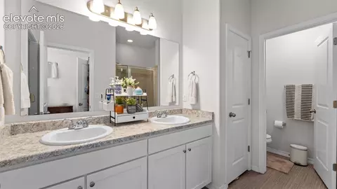 Bath - 8112 Kittrick Pl, Peyton, CO 80831 photo 2 of 4