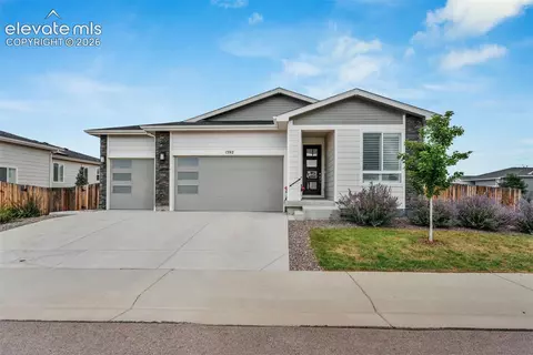 1592 Maggie Mae Ln, Castle Rock, CO 80104