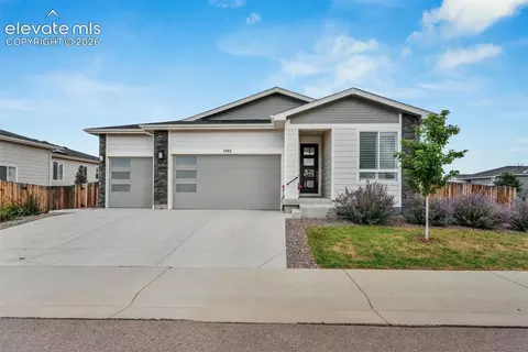 1592 Maggie Mae Ln, Castle Rock, CO 80104