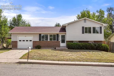 6926 Millbrook Cir, Fountain, CO 80817