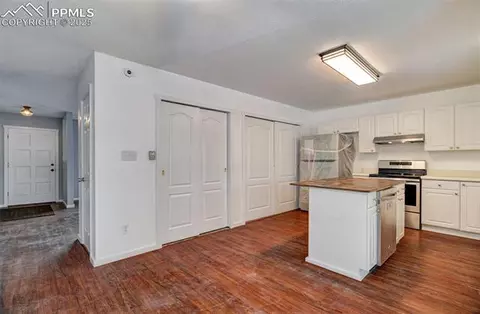 225 Robin St, Fountain, CO 80817