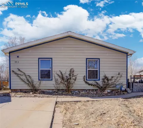 973 Desert Cir, Fountain, CO 80817