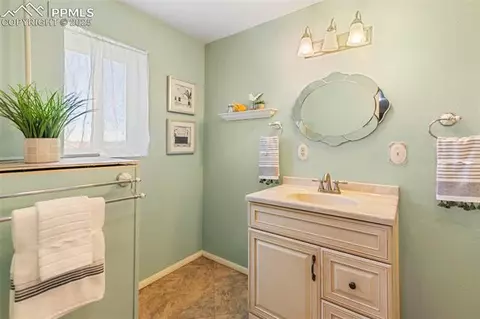 119 Will Scarlet Dr, Divide, CO 80814 photo 28