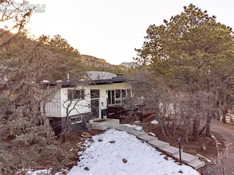 42 Upland Rd, Colorado Springs, CO 80906