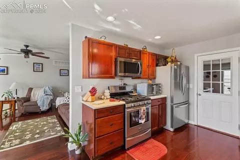 1482 E Ithaca Dr, Pueblo, CO 81007 photo 10