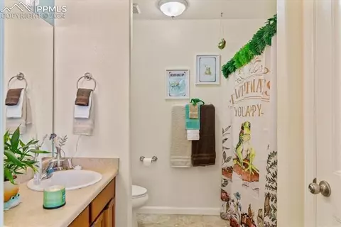 1482 E Ithaca Dr, Pueblo, CO 81007 photo 17