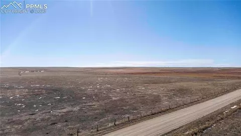 37915 Shear Rd, Yoder, CO 80864 photo 4