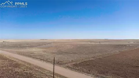 37915 Shear Rd, Yoder, CO 80864 photo 2