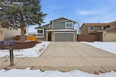 1025 Crandall Dr, Colorado Springs, CO 80911