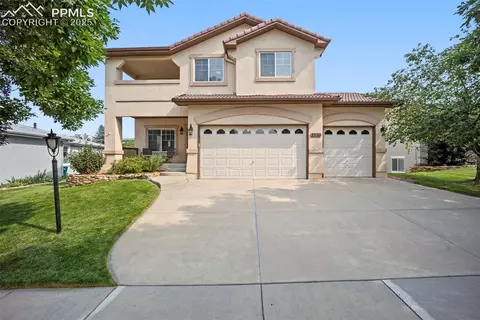 3530 Hollycrest Dr, Colorado Springs, CO 80920