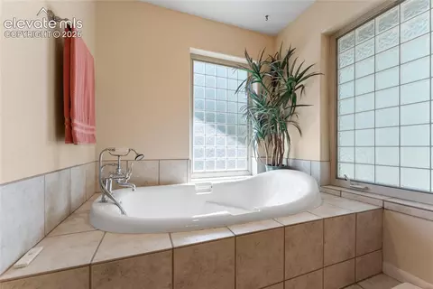 Bath - 657 Spring Valley Dr, Divide, CO 80814 photo 1 of 6